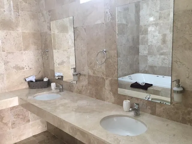 Bed and Breakfast Casa Alegria Puerto Morelos 0*,