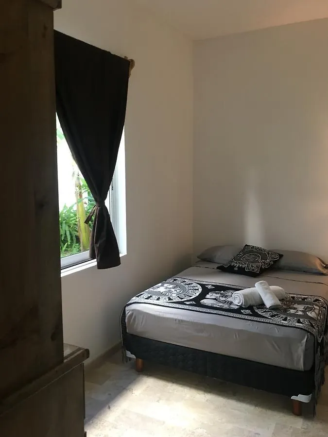 Bed and Breakfast Casa Alegria Puerto Morelos Bed & Breakfast