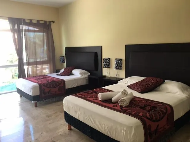 プエルト・モレロス Casa Alegria Bed & Breakfast